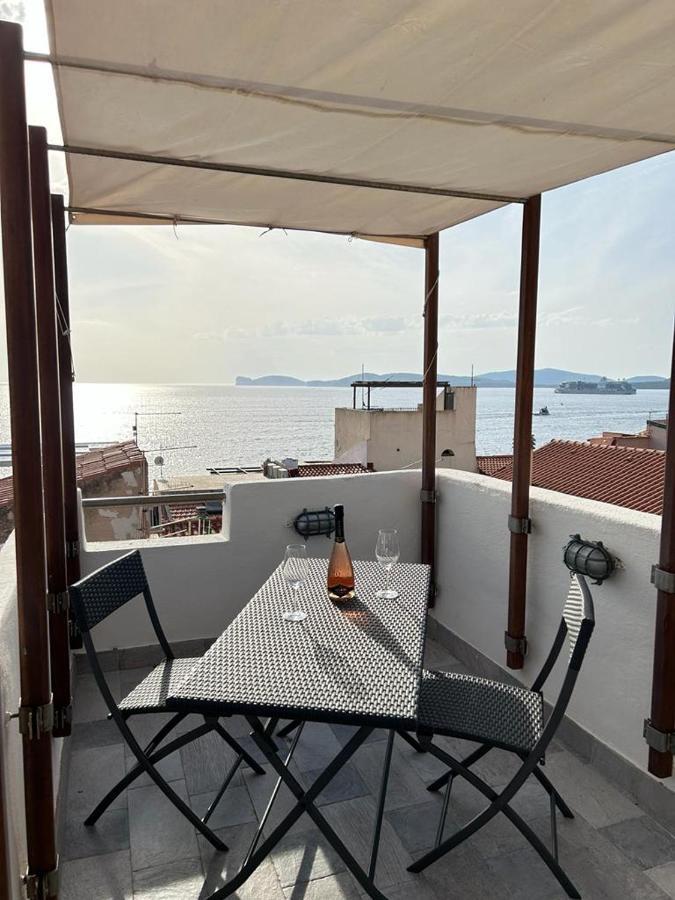 Amicka Apartment Альгеро Екстер'єр фото