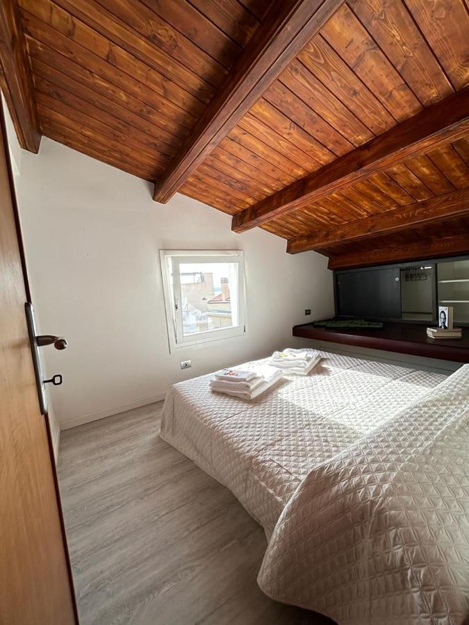 Amicka Apartment Альгеро Екстер'єр фото